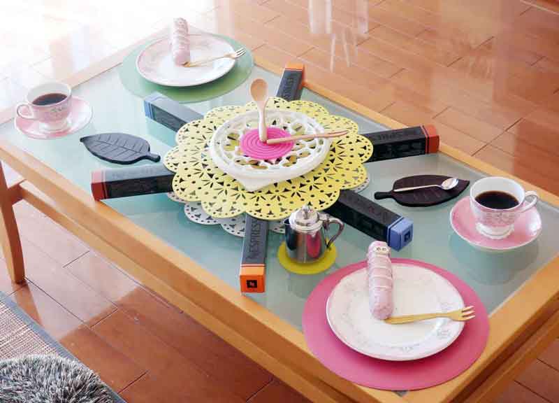 対称性　フラワーパーク　カフェテーブル
